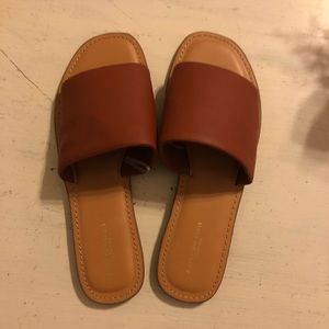 American Eagle sandals